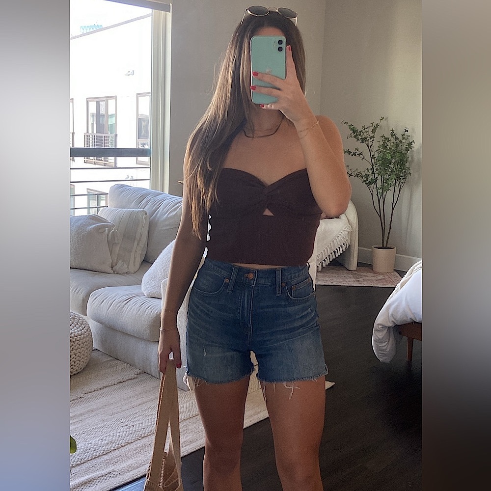 Madewell High-Waisted Dark Denim Shorts Raw Hem In Size 24